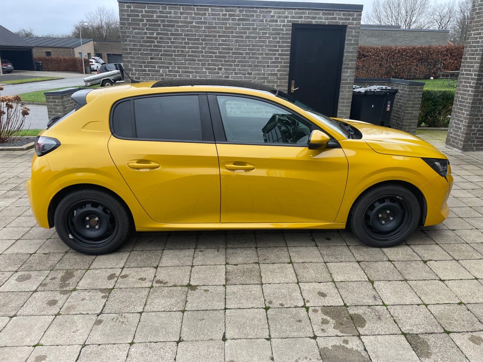 Peugeot 208 1,2 PureTech 100 Allure Sky Comfort 5d