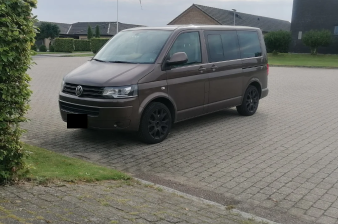 VW Multivan 2,0 TDi 180 Comfortline DSG kort 4d