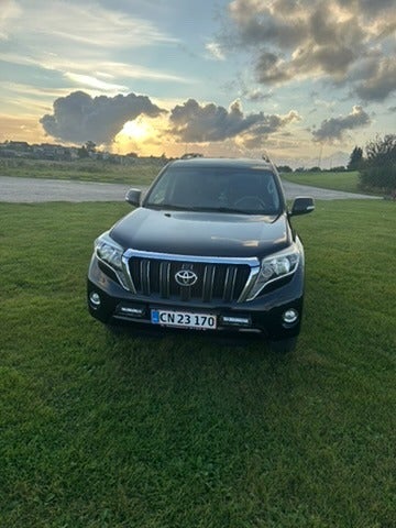 Toyota Land Cruiser 3,0 D-4D T2 aut. 5d