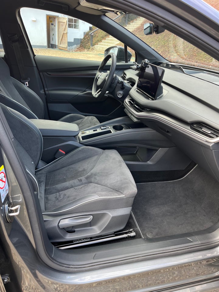 Skoda Enyaq 85 iV Sportline Advanced 5d