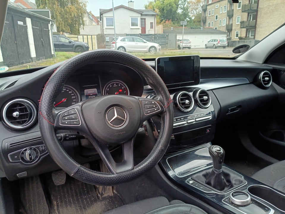 Mercedes C200 2,0 4d