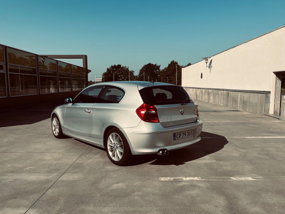 BMW 130i 3,0 aut. 3d