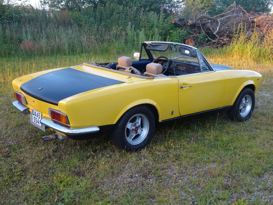 Fiat 124 1,6 Spider 2d