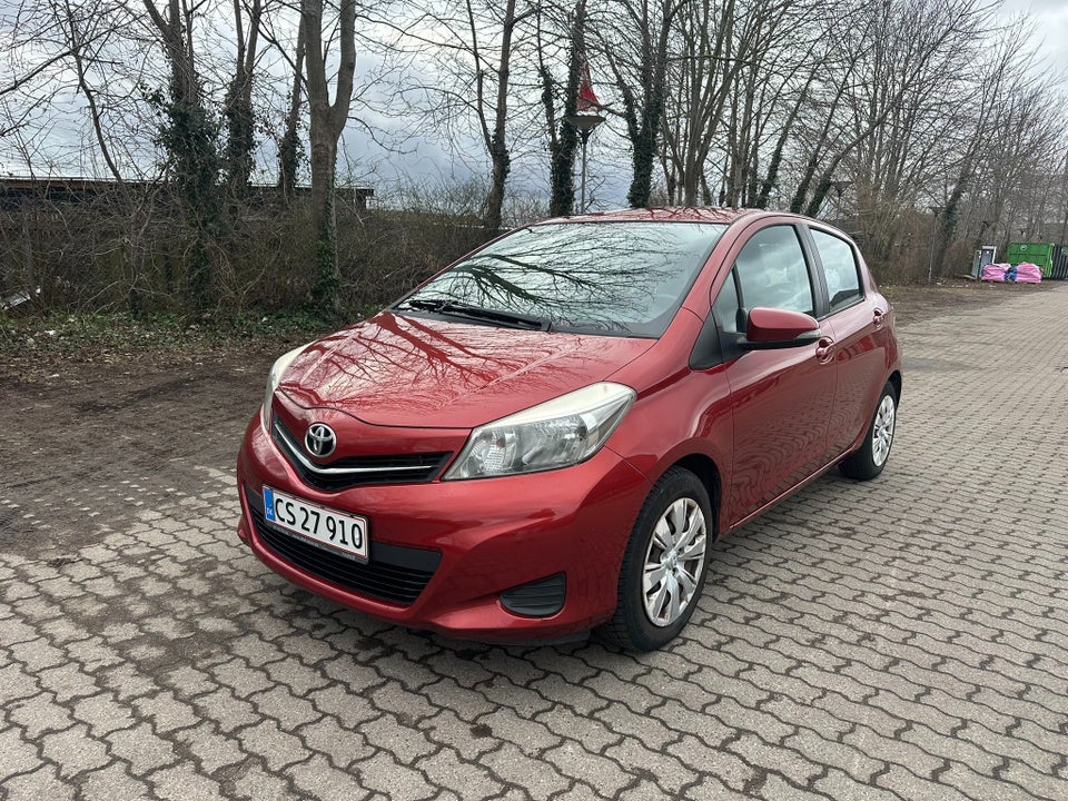 Toyota Yaris 1,3 VVT-i T1 5d