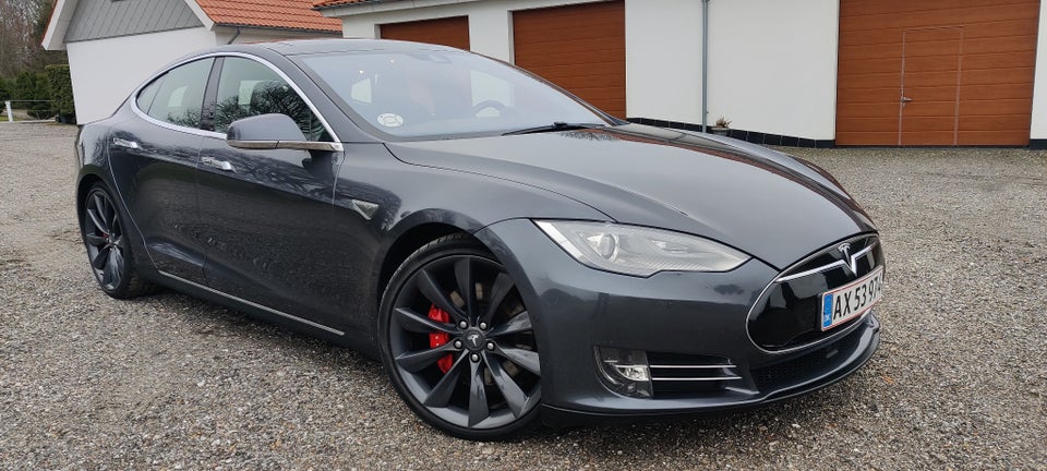 Tesla Model S P85D 5d