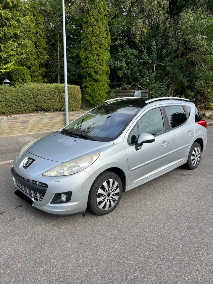 Peugeot 207 1,6 VTi Allure SW 5d