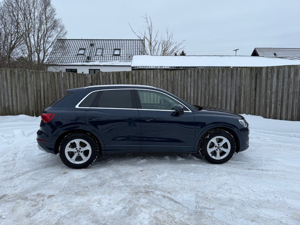 Audi Q3 35 TFSi Advanced Prestige S-tr. 5d