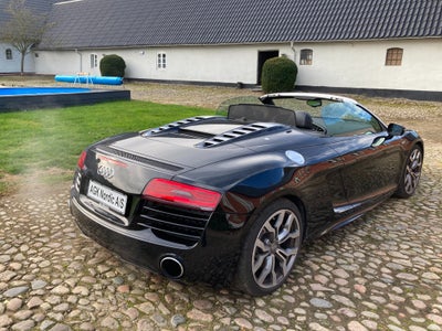 Audi R8 5,2 FSi Spyder quattro S-tr. 2d