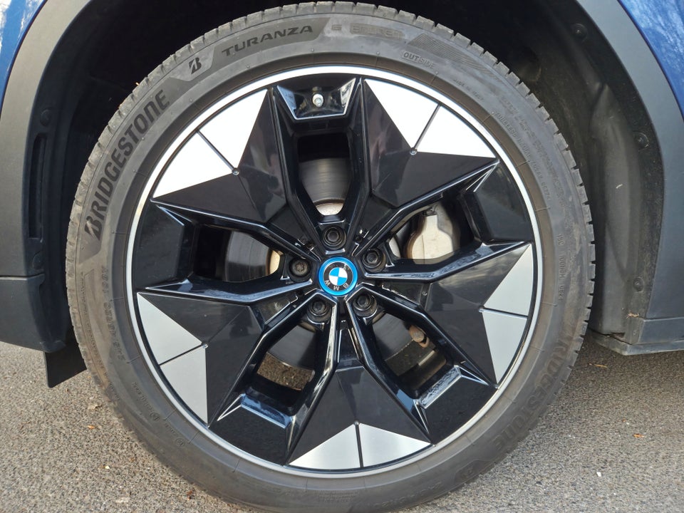 BMW iX3 Charged Impressive 5d