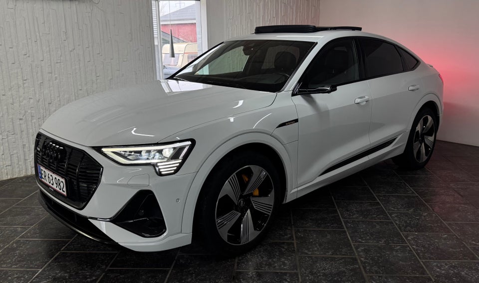Audi e-tron 55 S-line Sportback quattro 5d