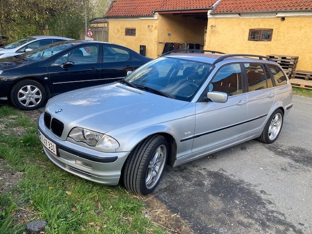 BMW 330i 3,0 Touring 5d