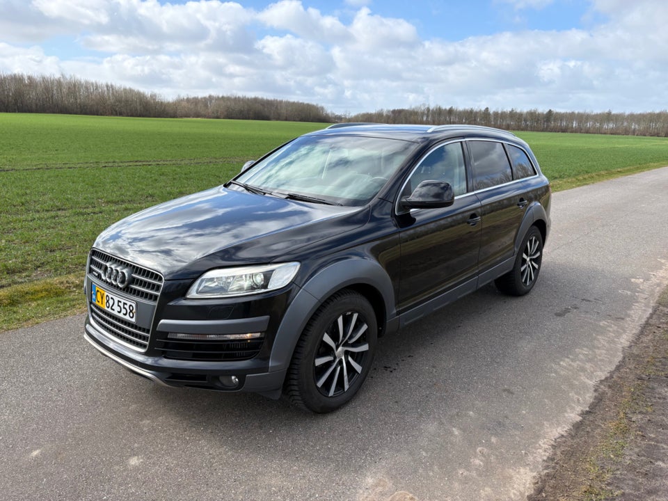 Audi Q7 3,0 TDi quattro Tiptr. Van 5d