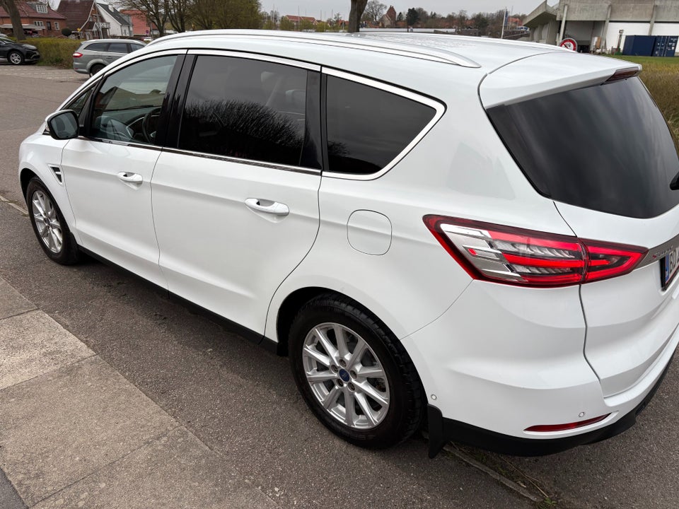 Ford S-MAX 2,0 SCTi 240 Titanium aut. 7prs 5d