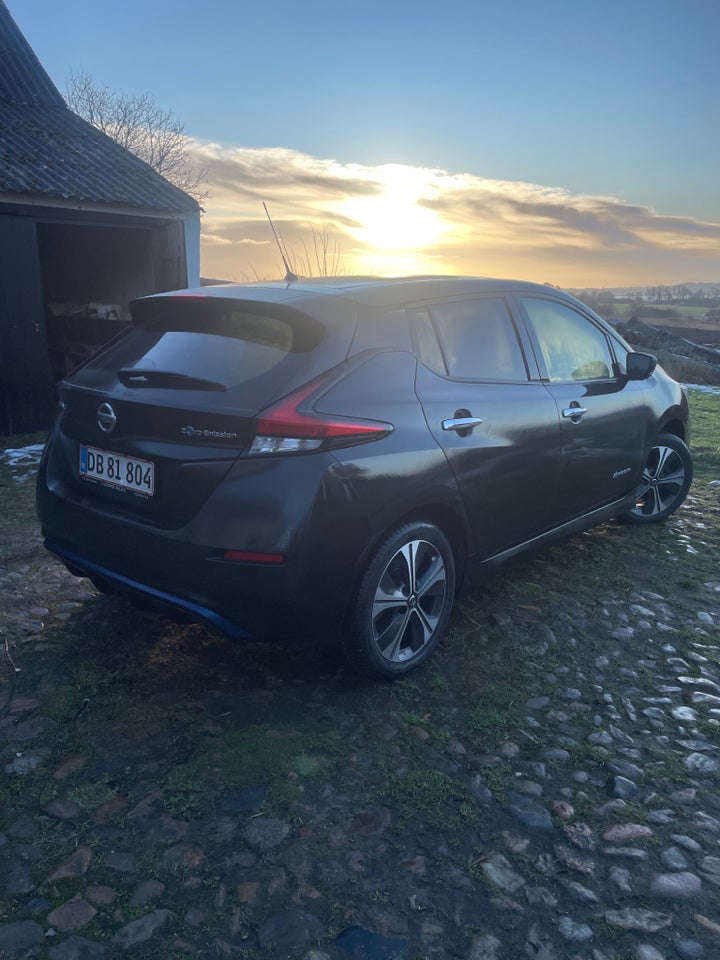 Nissan Leaf 62 e+ Tekna 5d