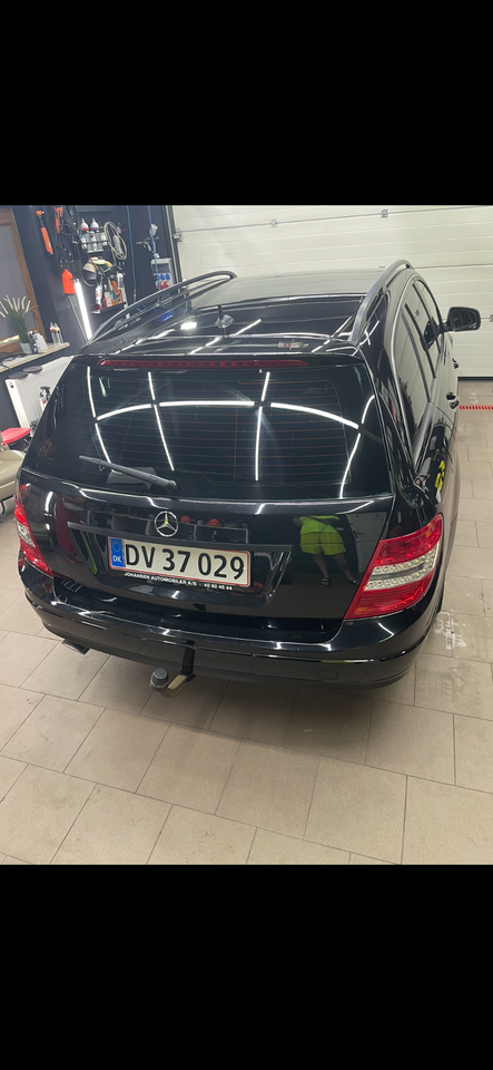Mercedes C220 2,2 CDi Avantgarde stc. aut. 5d