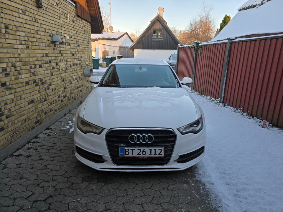 Audi A6 2,0 TDi 177 S-line Avant Multitr. 5d