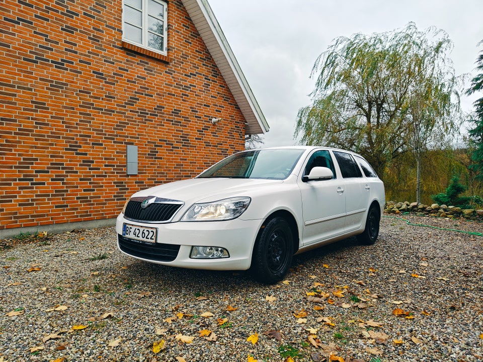 Skoda Octavia 1,6 TDi 105 GreenLine Combi 5d