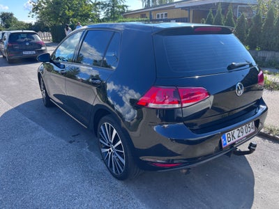 VW Golf VII 1,6 TDi 105 Comfortline Variant DSG BM 5d