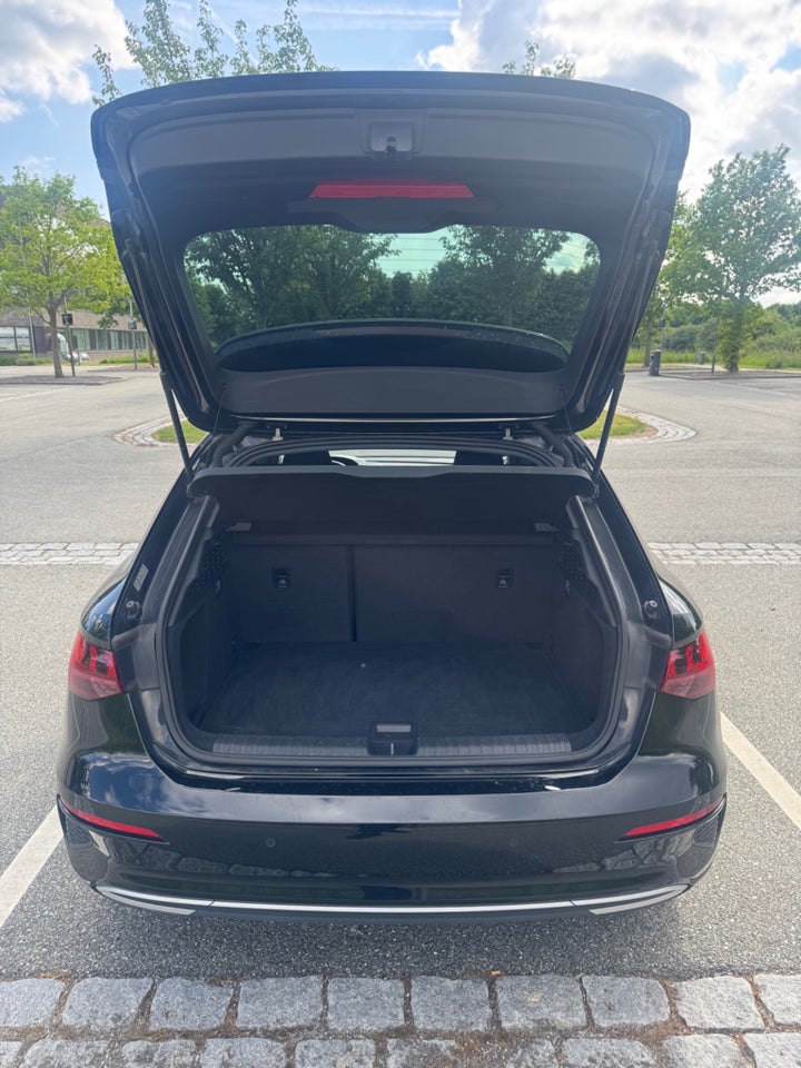 Audi A3 35 TDi S-line Sportback S-tr. 5d