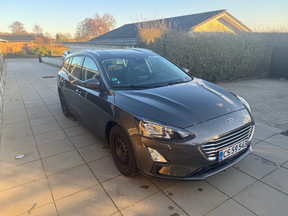 Ford Focus 1,0 EcoBoost Titanium stc. 5d