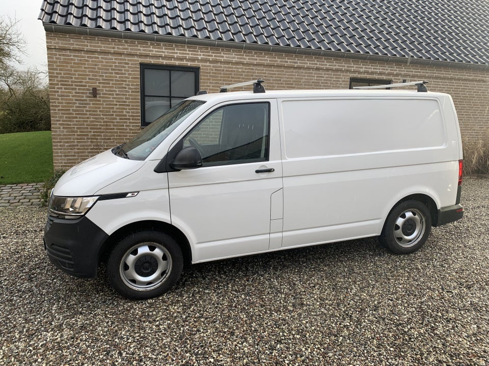 VW Transporter 2,0 TDi 150 Kassevogn DSG kort