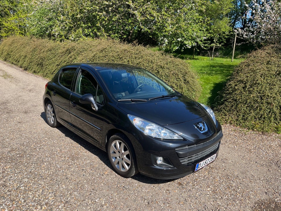 Peugeot 207 1,6 VTi Premium 5d