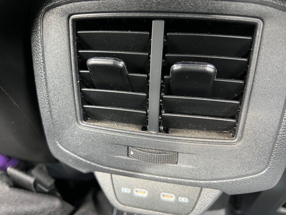 VW T-Roc 1,5 TSi 150 R-line DSG 5d