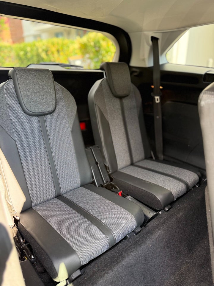 Peugeot 5008 1,5 BlueHDi 130 Allure EAT8 7prs 5d