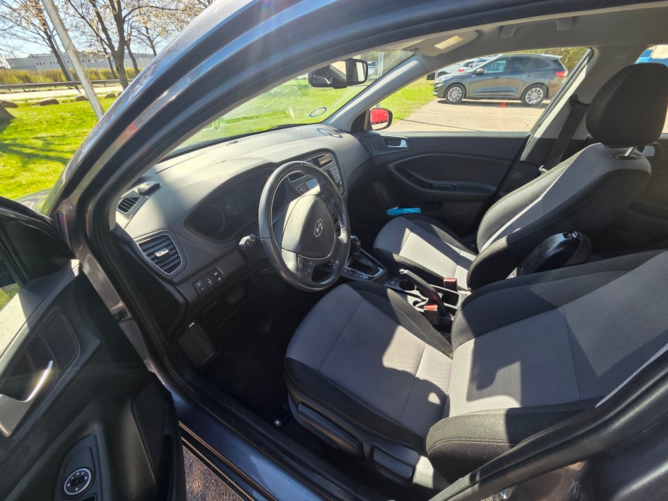 Hyundai i20 1,0 T-GDi Advanced DCT 5d