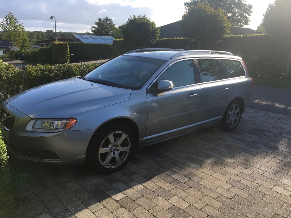 Volvo V70 3,2 Summum aut. 5d