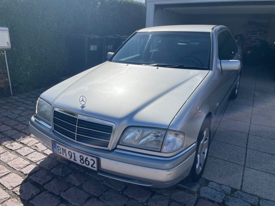 Mercedes C180 1,8 Elegance 4d