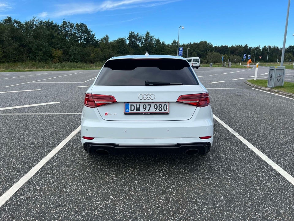 Audi RS3 2,5 TFSi Sportback quattro S-tr. 5d