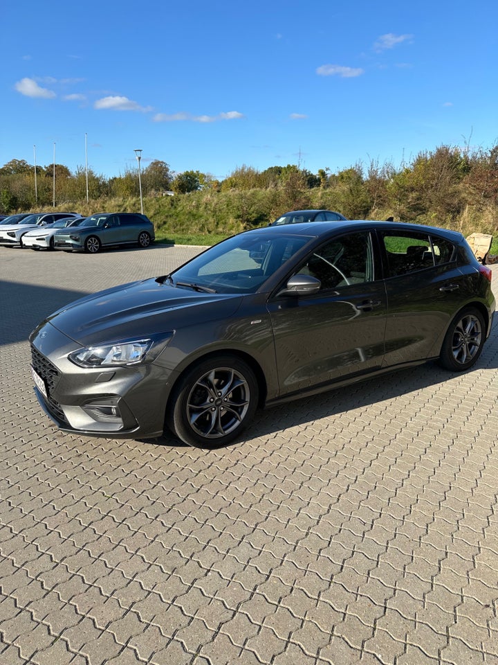 Ford Focus 1,0 EcoBoost ST-Line 5d