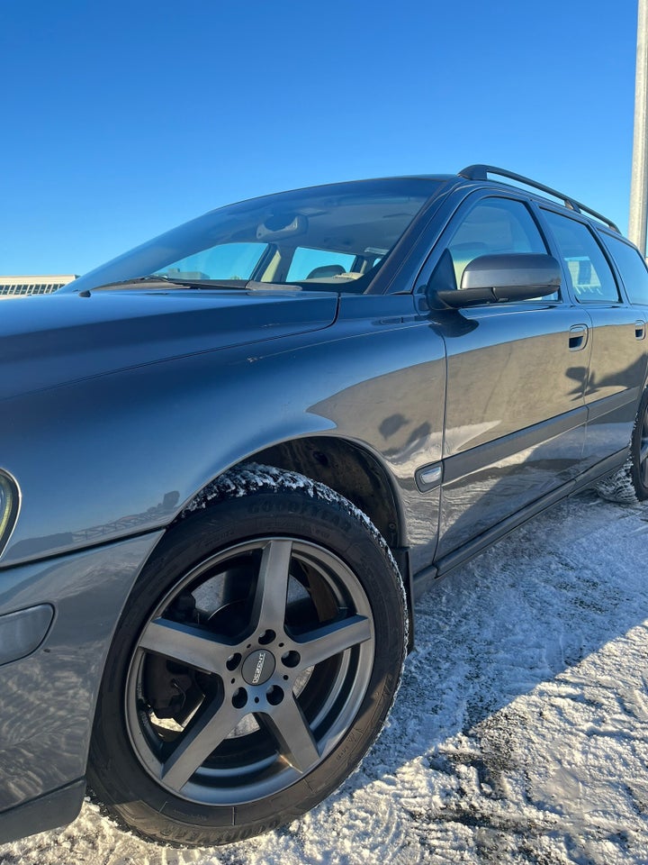 Volvo V70 2,5 T 5d