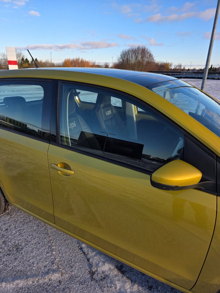 VW Up! 1,0 MPi 75 Move Up! ASG 5d