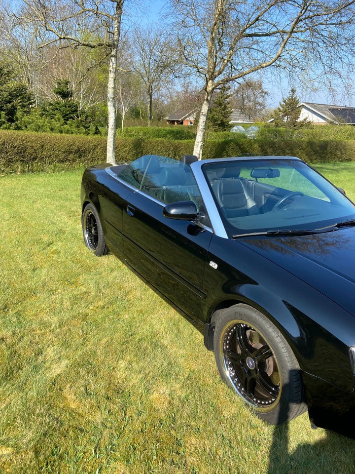 Audi A4 1,8 T 163 Cabriolet quattro 2d