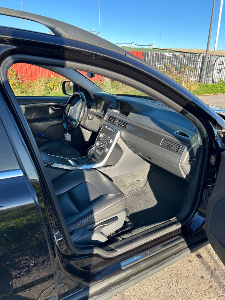 Volvo XC70 2,0 D4 181 Momentum aut. 5d