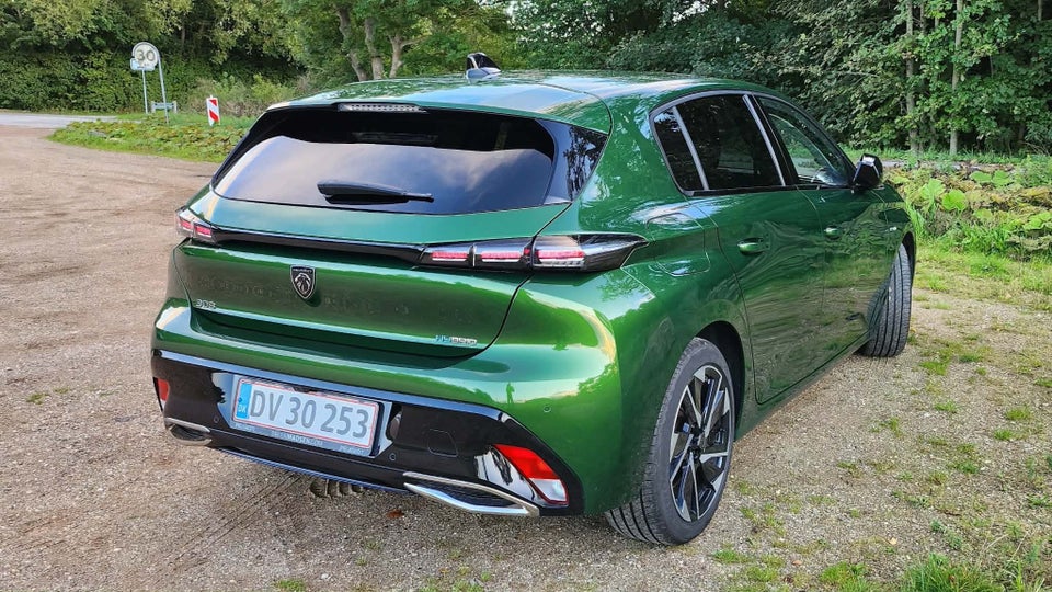 Peugeot 308 1,6 Hybrid First Selection+ EAT8 5d