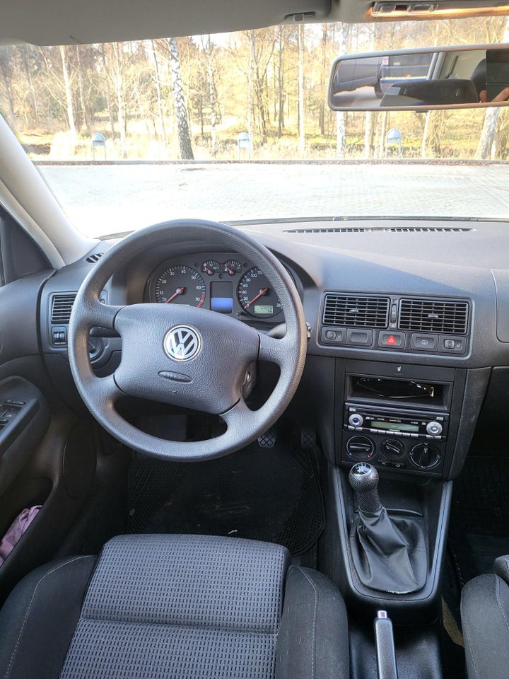 VW Golf IV 1,6  5d