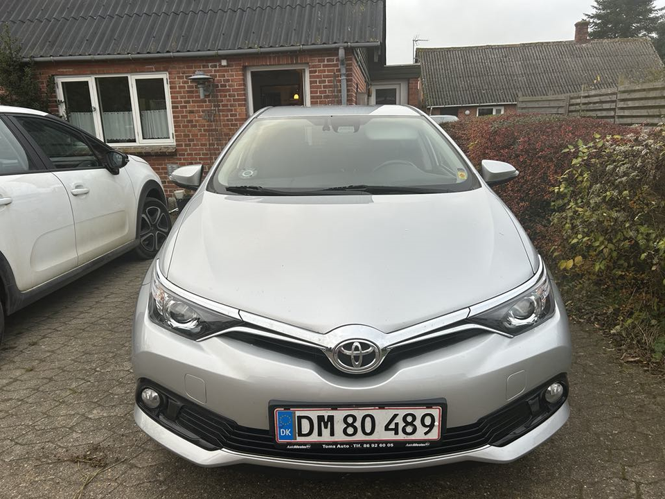 Toyota Auris 1,2 T T2 Comfort 5d