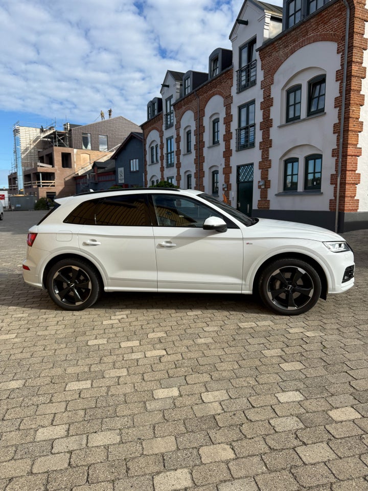 Audi Q5 3,0 TDi 286 S-line quattro Tiptr. 5d