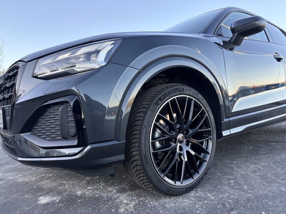 Audi Q2 35 TFSi Prestige S-tr. 5d