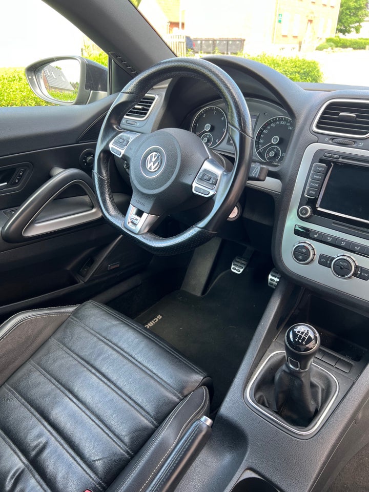 VW Scirocco 2,0 TDi 177 R-line 3d