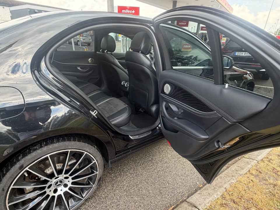 Mercedes E300 de 2,0 AMG Line aut. 4d