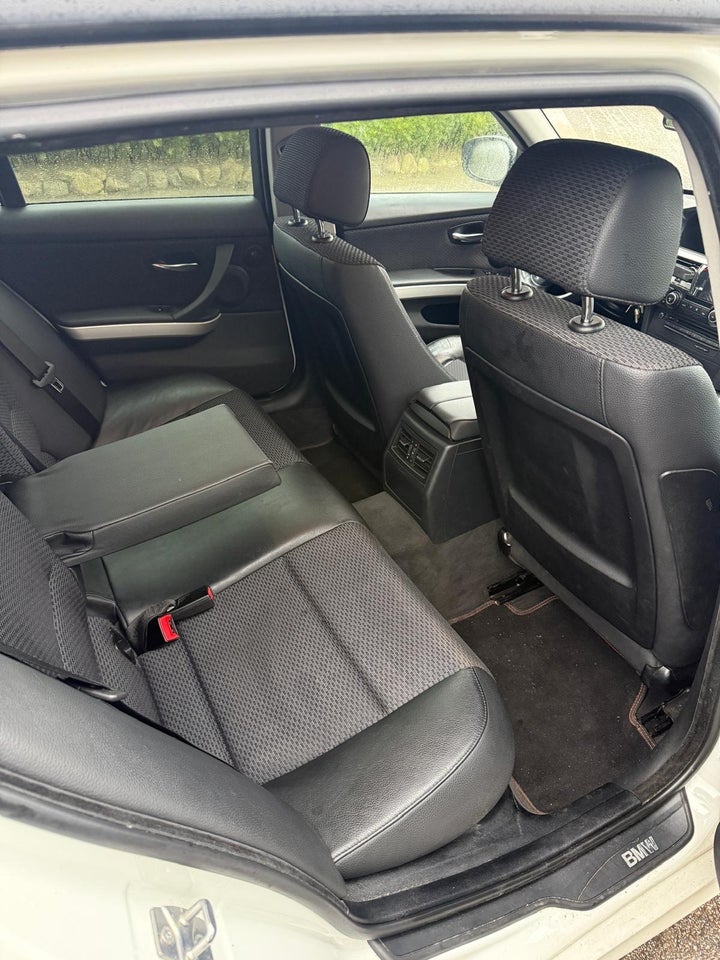 BMW 320d 2,0 Touring 5d