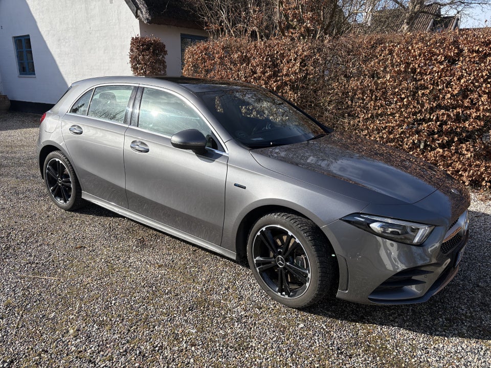 Mercedes A250 e 1,3 AMG Line aut. 5d