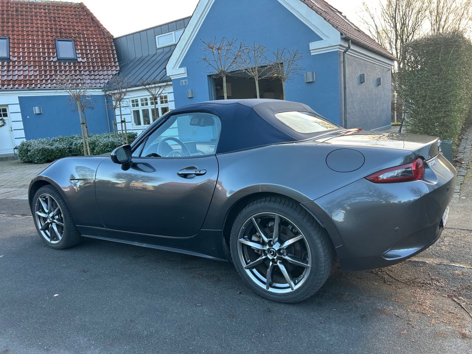 Mazda MX-5 2,0 SkyActiv-G 184 Roadster Cosmo Sport 2d