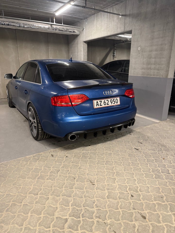 Audi A4 1,8 TFSi 160 quattro 4d