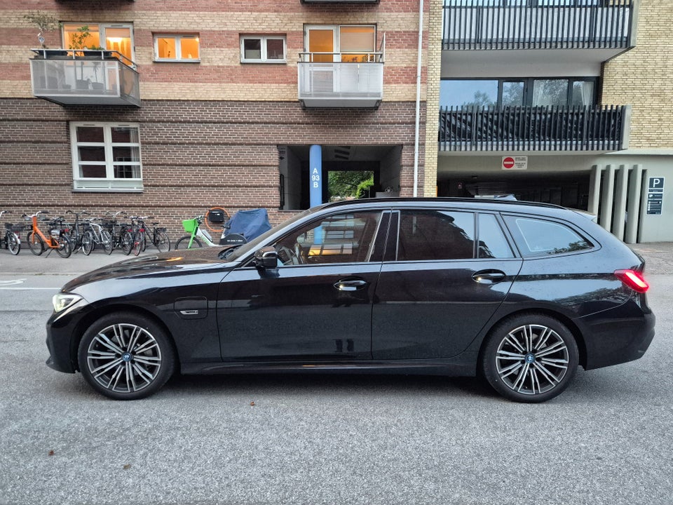 BMW 330e 2,0 Touring M-Sport aut. 5d