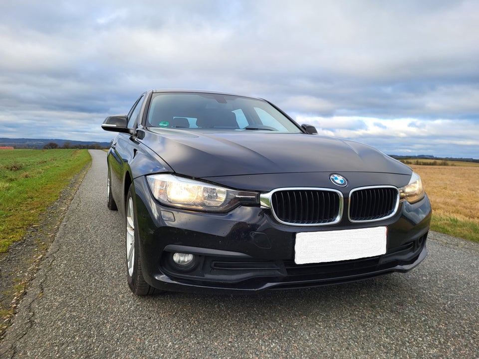 BMW 320d 2,0 Touring 5d